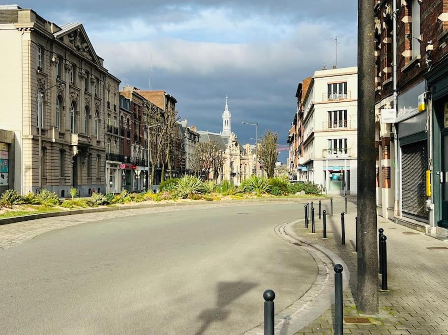 Apt Des Artistes, 3 Min A Pied Gare Et Centre Valenciennes Exterior foto
